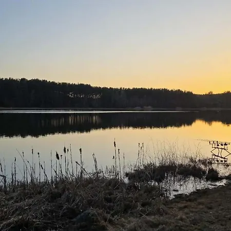 Przy Lowisku Niesiolowice,jezioro Czarne Διαμέρισμα Niesiolowice